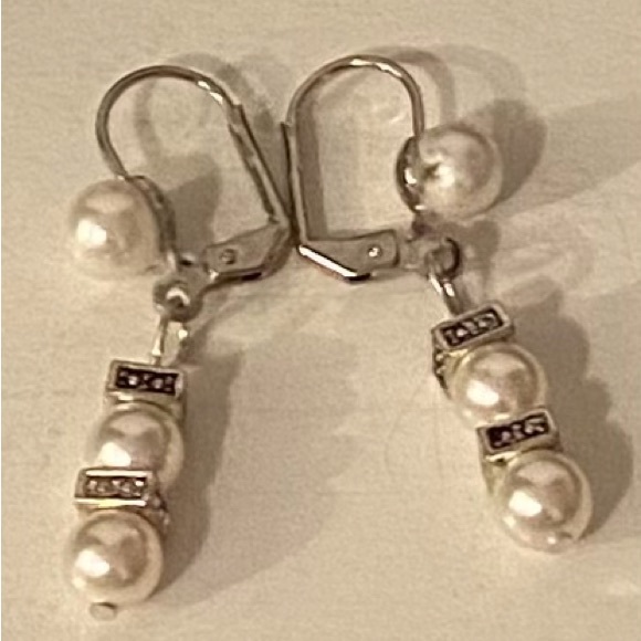 Swarovski Crystal Pearl earrings NEW - Picture 3 of 4